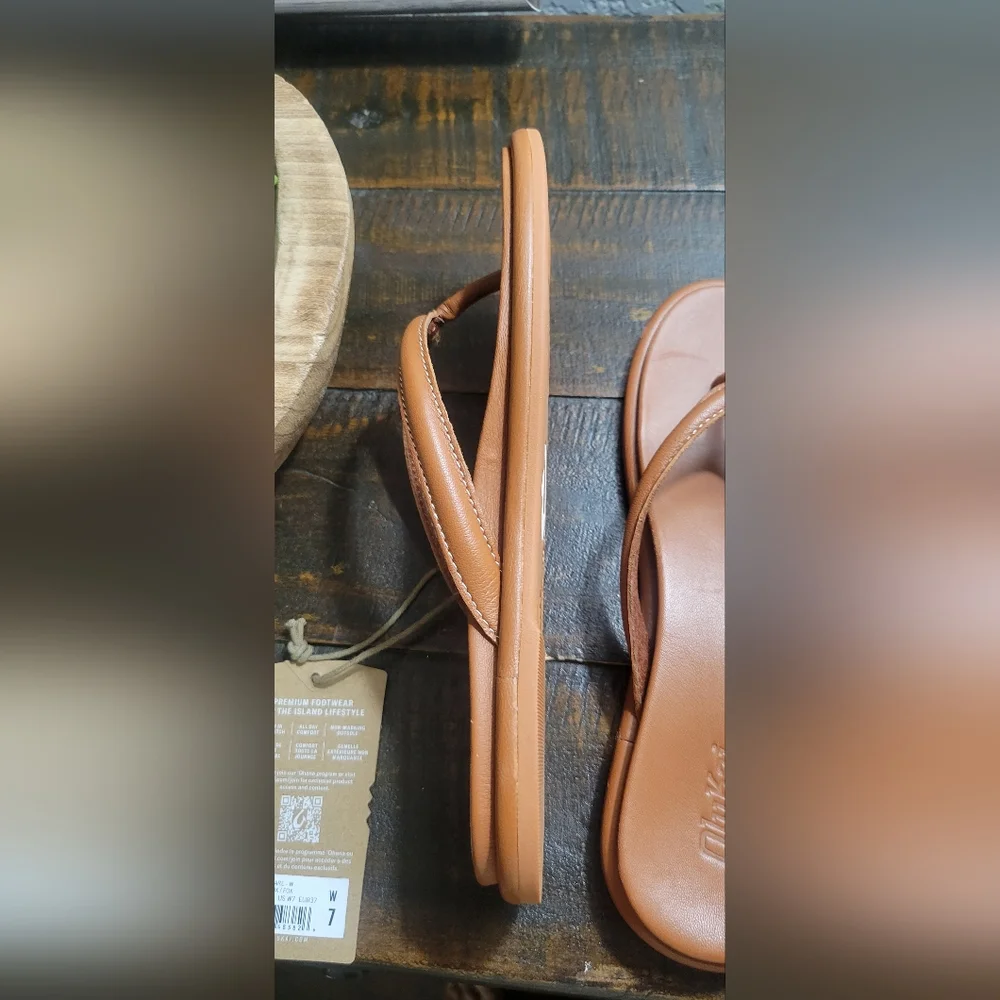 OLUKAI Tiare Fox Leather Flip Flops Size 7 - Picture 4 of 15